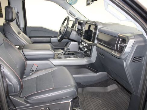 Used 2022 Ford F150 Lariat w/ Equipment Group 502A High AWD/4WD image 31