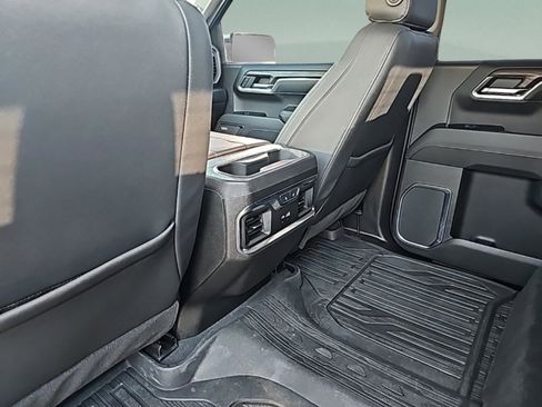 Used 2024 GMC Sierra 1500 SLT w/ SLT Premium Plus Package image 21