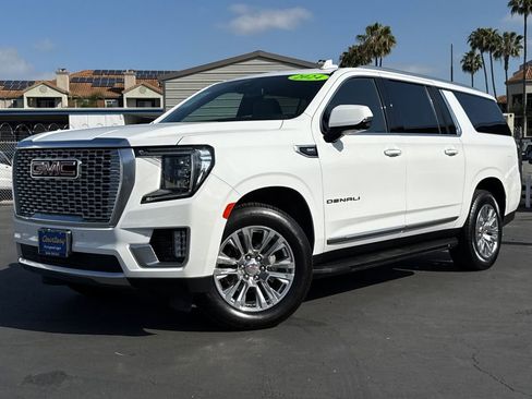 Used 2024 GMC Yukon XL Denali AWD/4WD image 2