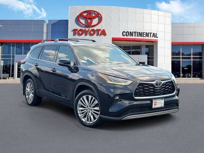 Used 2023 Toyota Highlander Platinum