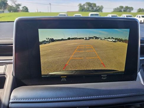 Used 2024 Chevrolet Tahoe LT RWD image 20