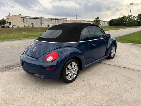 Used 2008 Volkswagen Beetle S image 7