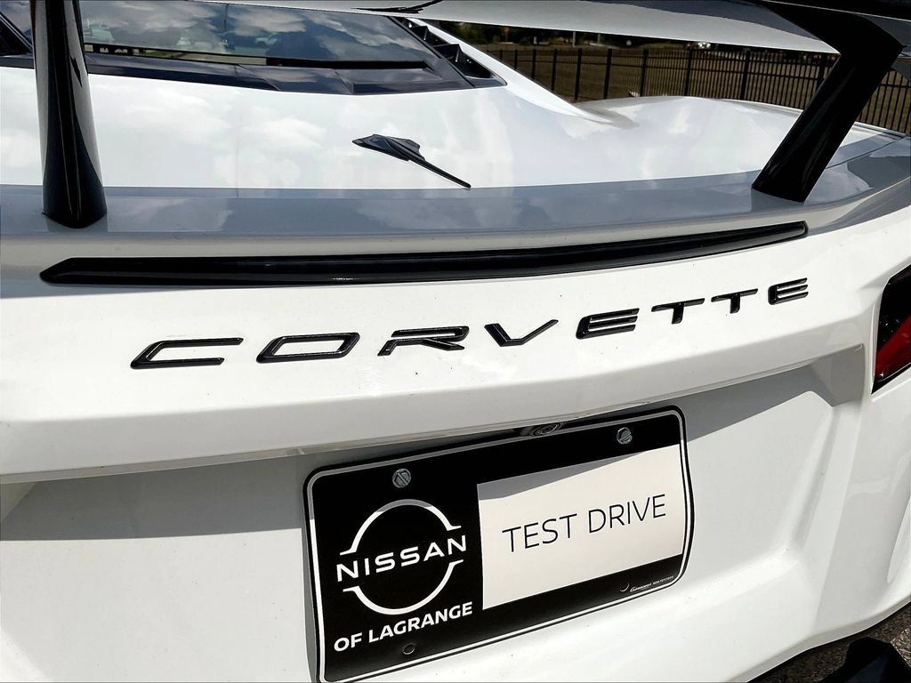 Used 2023 Chevrolet Corvette Stingray Premium Cpe w/ Z51 Performance Package RWD image 26