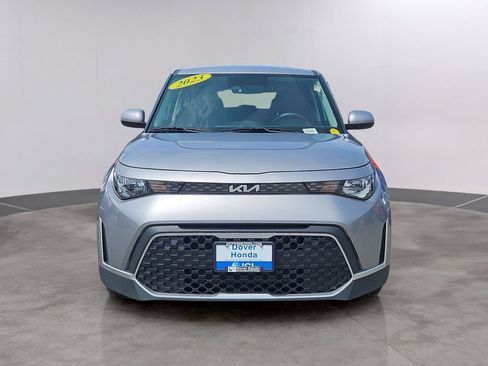 Used 2023 Kia Soul LX FWD image 2