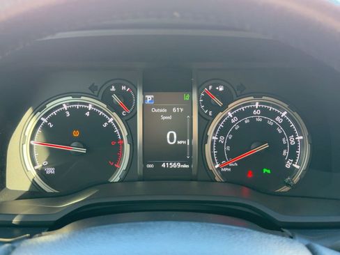 Used 2021 Toyota 4Runner Limited image 20