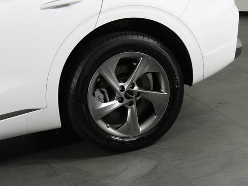 Used 2026 Genesis GV70 2.5T AWD/4WD image 13