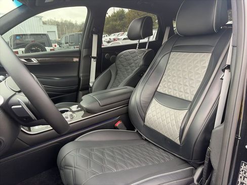 Used 2025 Genesis GV80 3.5T e-SC image 12