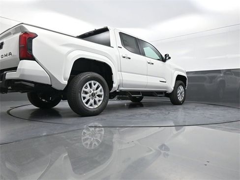 New 2026 Toyota Tacoma SR5 image 33