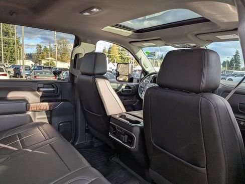 Used 2021 GMC Sierra 2500 Denali w/ Denali Ultimate Package image 39