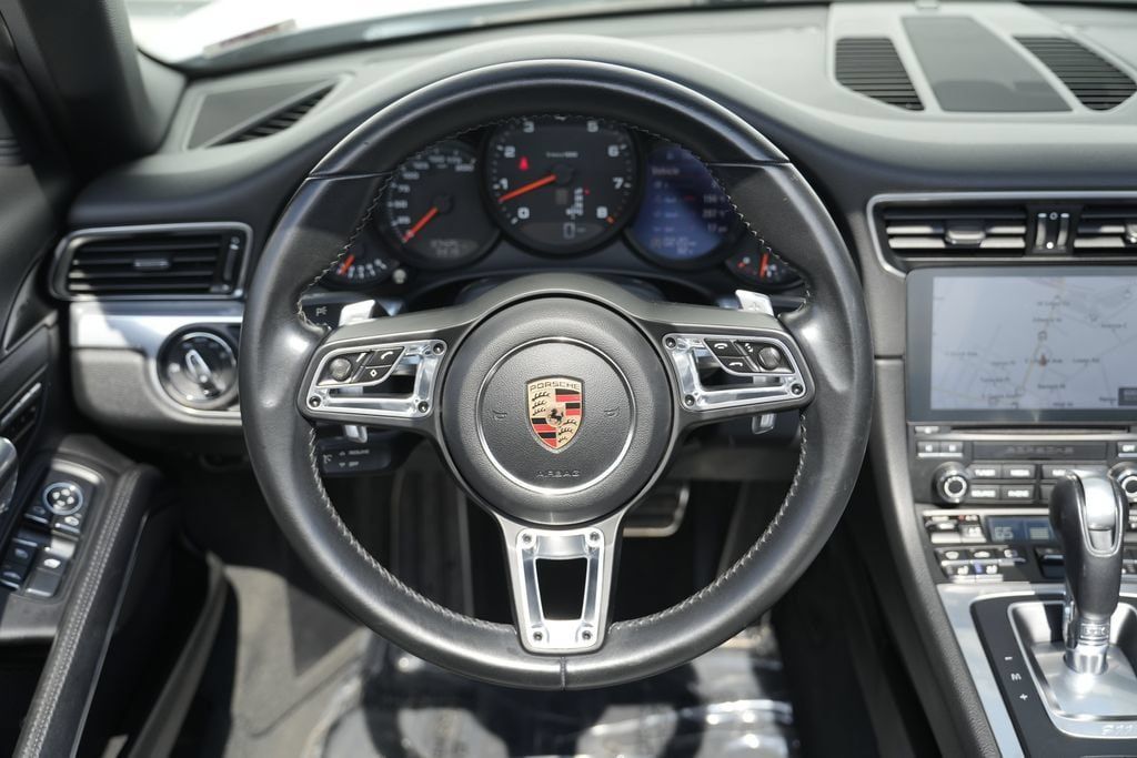 Used 2017 Porsche 911 Carrera RWD image 36