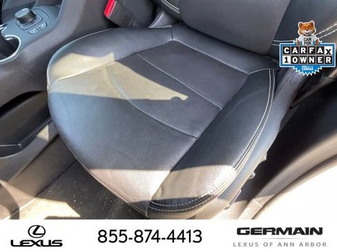 Used 2024 GMC Terrain SLT FWD image 21