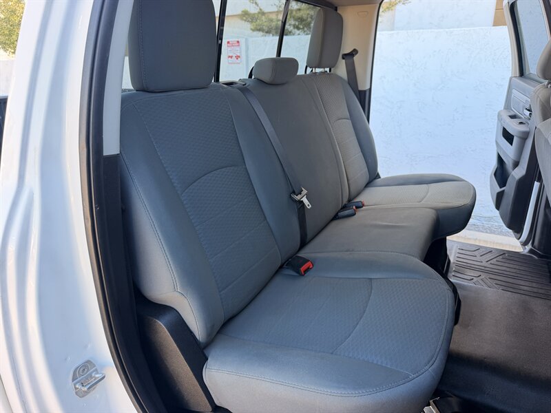 Used 2015 RAM 2500 SLT AWD/4WD image 28