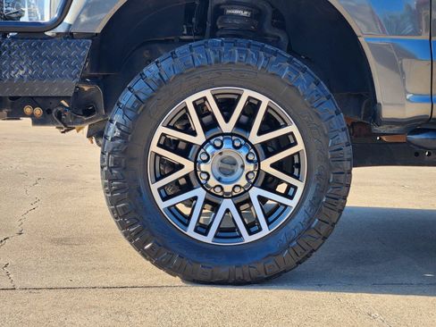 Used 2019 Ford F250 Lariat w/ Lariat Ultimate Package AWD/4WD image 8