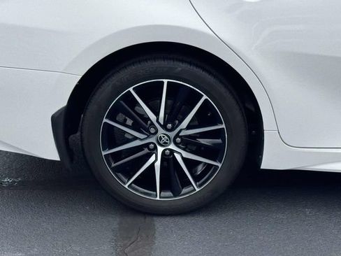 Certified 2023 Toyota Camry SE FWD image 7