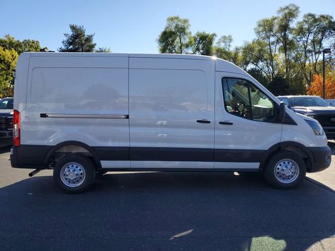 New 2026 Ford Transit 250 148 Medium Roof w/ Exterior Upgrade Package image 29