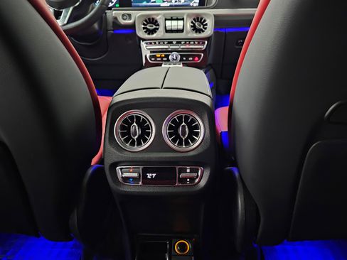 Used 2023 Mercedes-Benz G 550 image 25