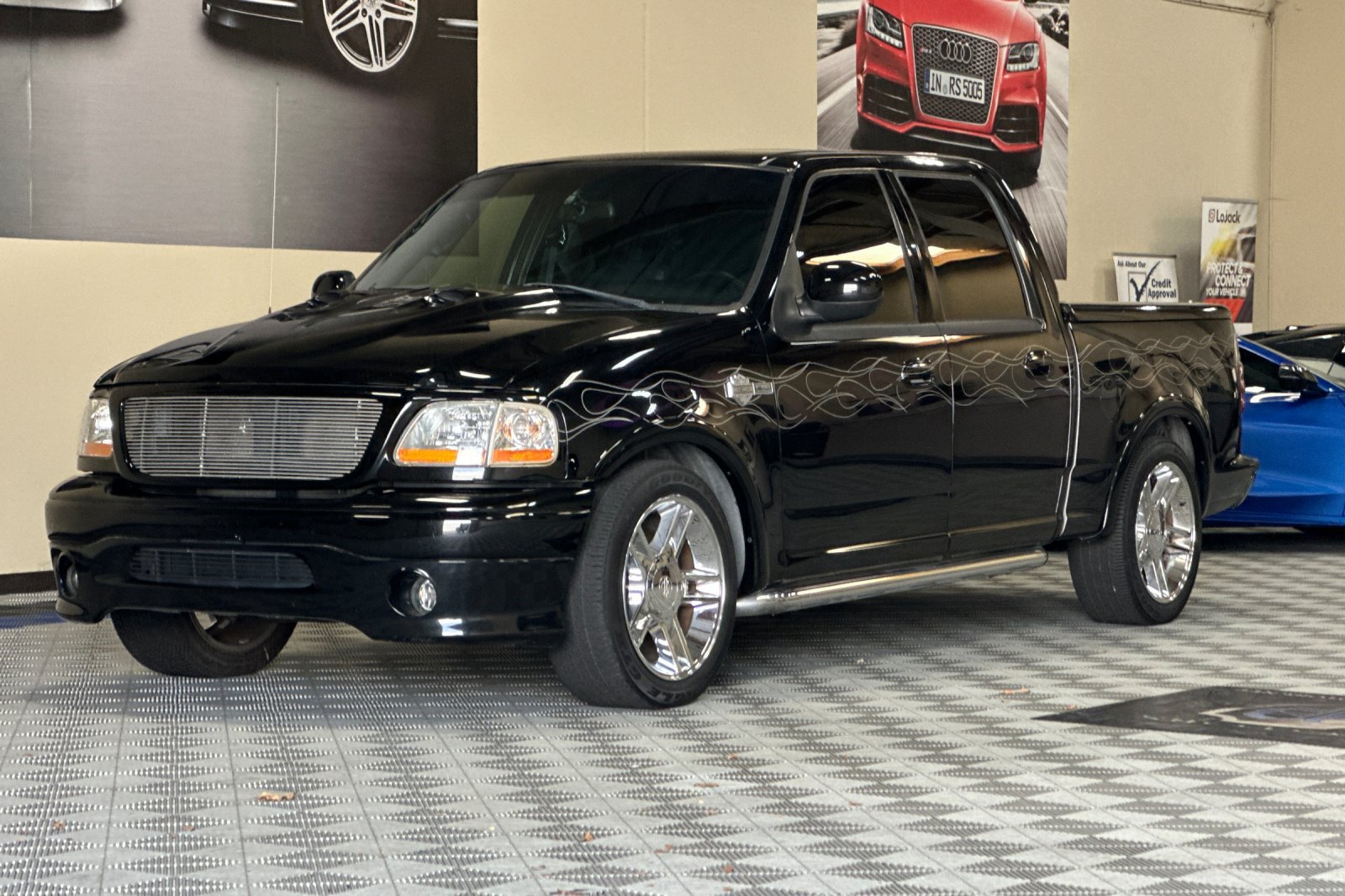 Used 2002 Ford F150 Harley-Davidson RWD image 8