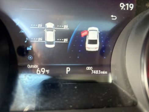 Used 2023 Toyota Camry XSE FWD image 13