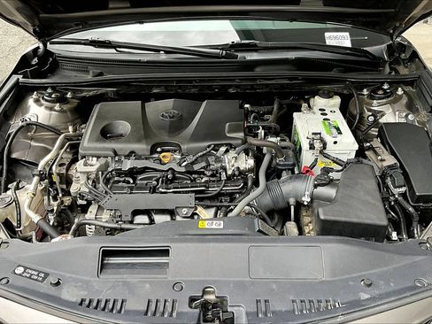 Used 2022 Toyota Camry SE FWD image 24