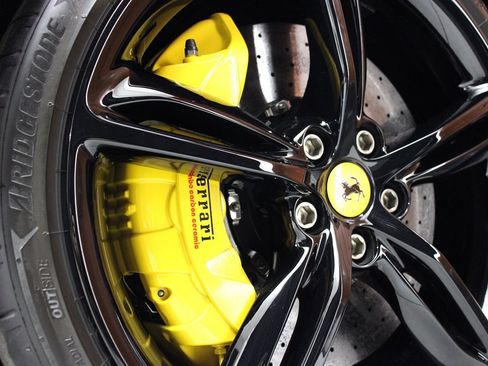 Used 2025 Ferrari 296 GTS image 60