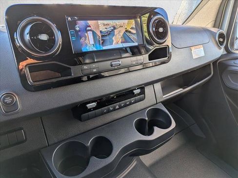 New 2026 Mercedes-Benz Sprinter 2500 image 11