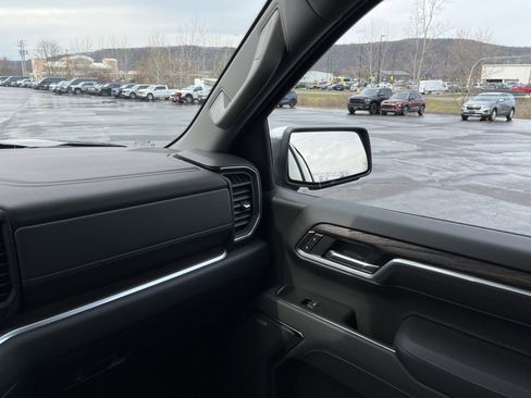 New 2026 GMC Sierra 1500 SLT w/ SLT Premium Package image 28