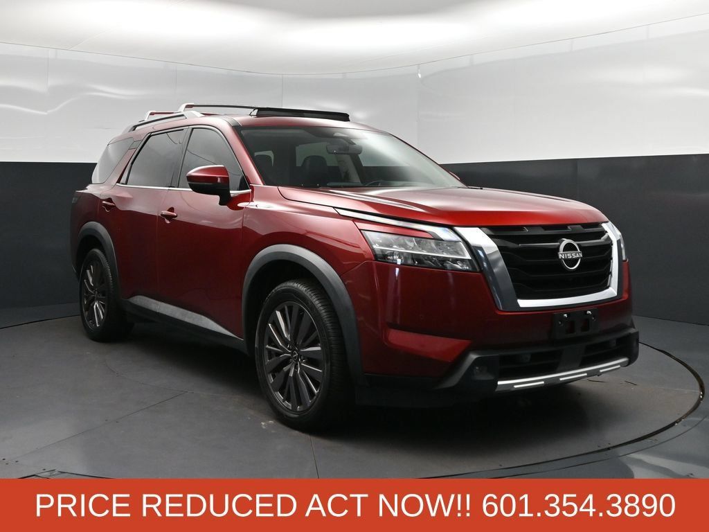 Used 2023 Nissan Pathfinder SL w/ SL Premium Package FWD image 9