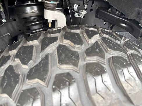 Used 2024 Ford F150 Lariat w/ Equipment Group 502A High image 29