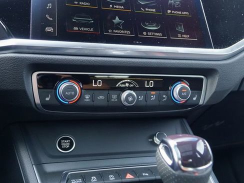 Used 2025 Audi Q3 2.0T Premium Plus w/ Premium Plus Package image 26