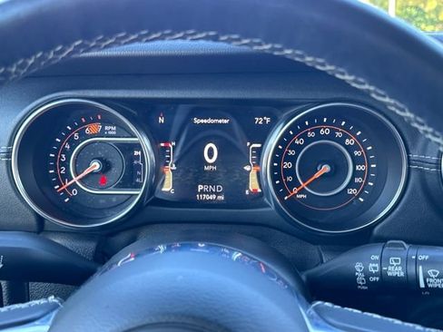 Used 2019 Jeep Wrangler Unlimited Sahara w/ Cold Weather Group image 15