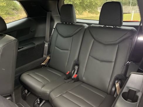 New 2025 Cadillac XT6 Luxury FWD image 38