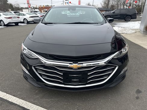 Used 2024 Chevrolet Malibu LT image 3