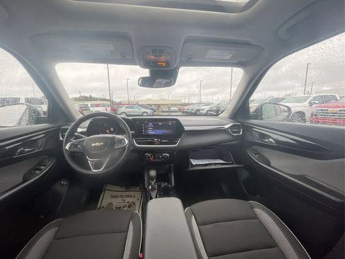 Used 2024 Chevrolet TrailBlazer LT w/ Convenience Package image 26