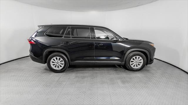 Used 2025 Toyota Grand Highlander AWD image 9