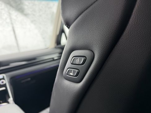 Used 2025 Genesis GV80 2.5T Standard image 27