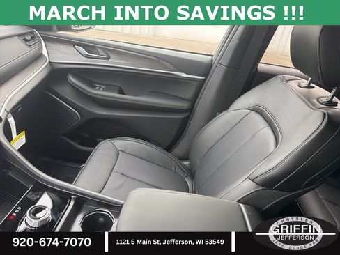 New 2026 Jeep Grand Cherokee Limited image 27