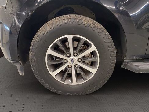 Used 2019 Ford Expedition Max XLT w/ Equipment Group 201A AWD/4WD image 16