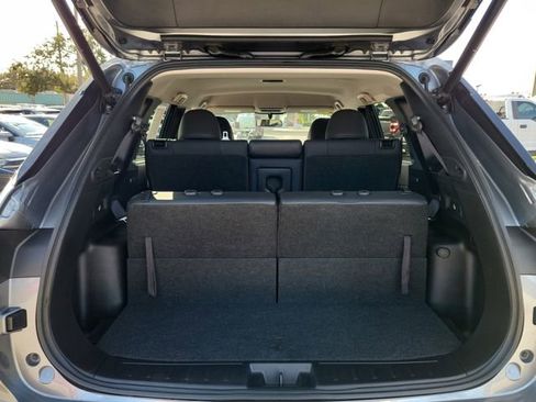 Used 2024 Mitsubishi Outlander SE image 11