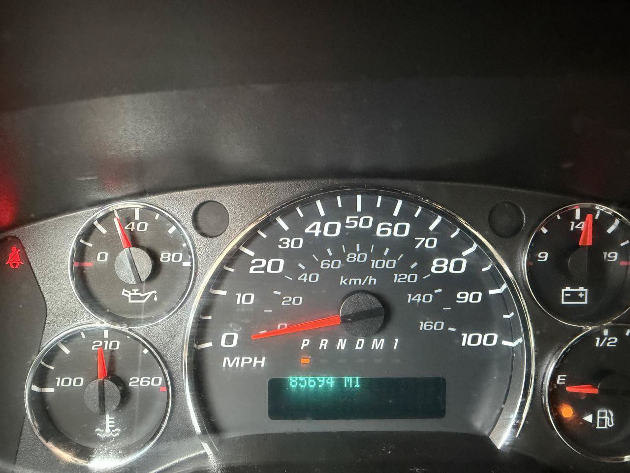 Used 2014 Chevrolet Express 2500 RWD image 23