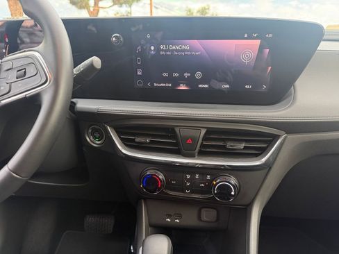 Used 2025 Buick Encore GX Preferred image 18