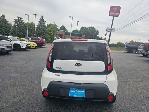 Used 2014 Kia Soul FWD image 31