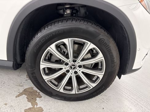 Certified 2024 Mercedes-Benz GLC 300 image 13