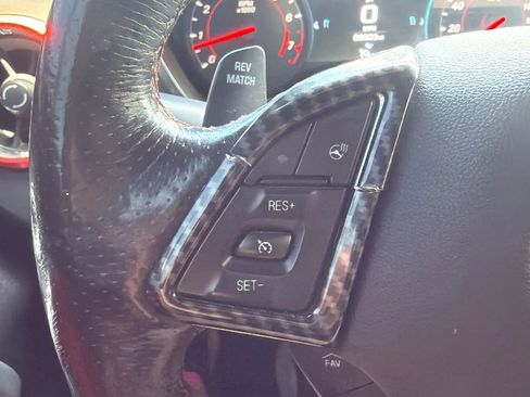 Used 2017 Chevrolet Camaro SS RWD image 11