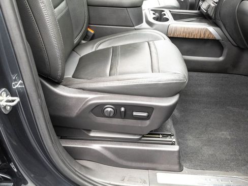 Used 2020 GMC Sierra 3500 Denali w/ Denali Ultimate Package image 42