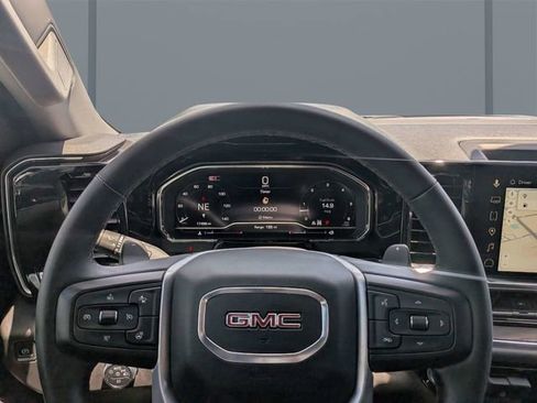 Used 2024 GMC Sierra 1500 SLT w/ SLT Premium Plus Package AWD/4WD image 29