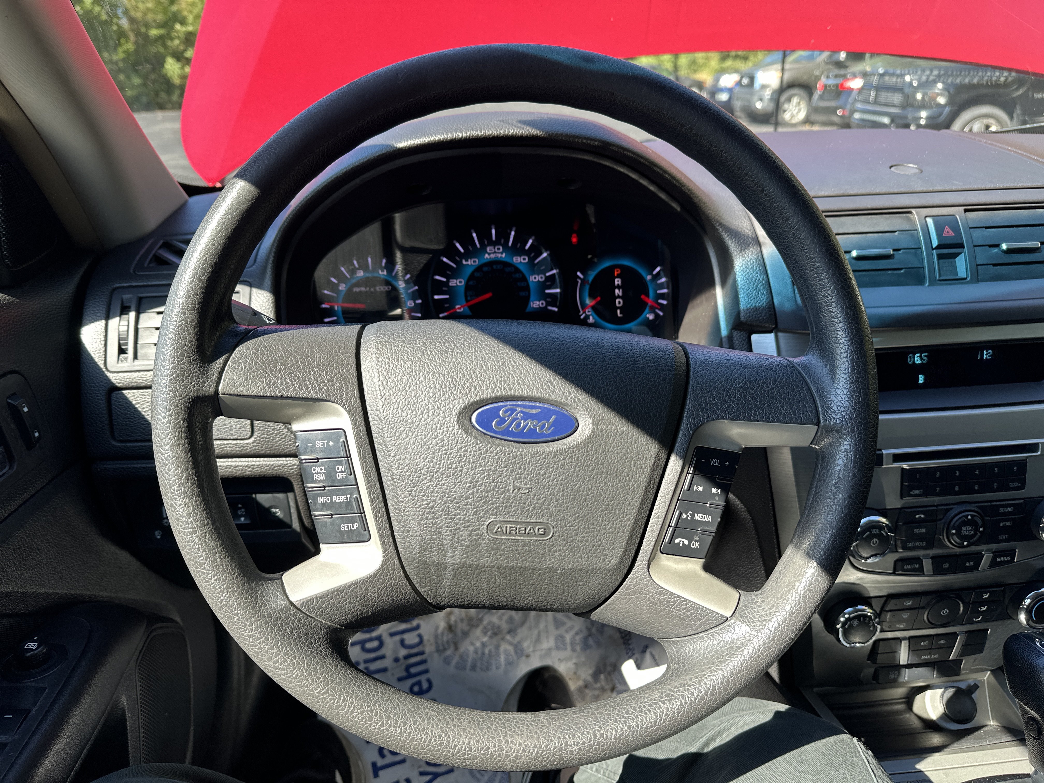 Used 2012 Ford Fusion SE FWD image 2