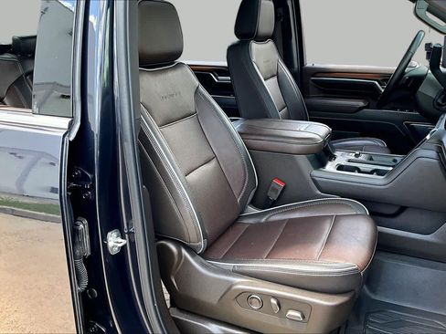 Used 2024 GMC Sierra 2500 Denali w/ Denali Reserve Package AWD/4WD image 8