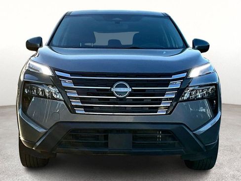 Used 2024 Nissan Rogue SV image 6