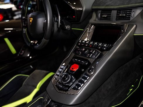 Used 2016 Lamborghini Aventador LP 750-4 Superveloce AWD/4WD image 33