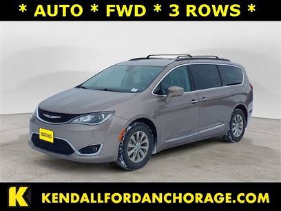 Used 2017 Chrysler Pacifica Touring-L w/ 13 Speaker Alpine Sound Group